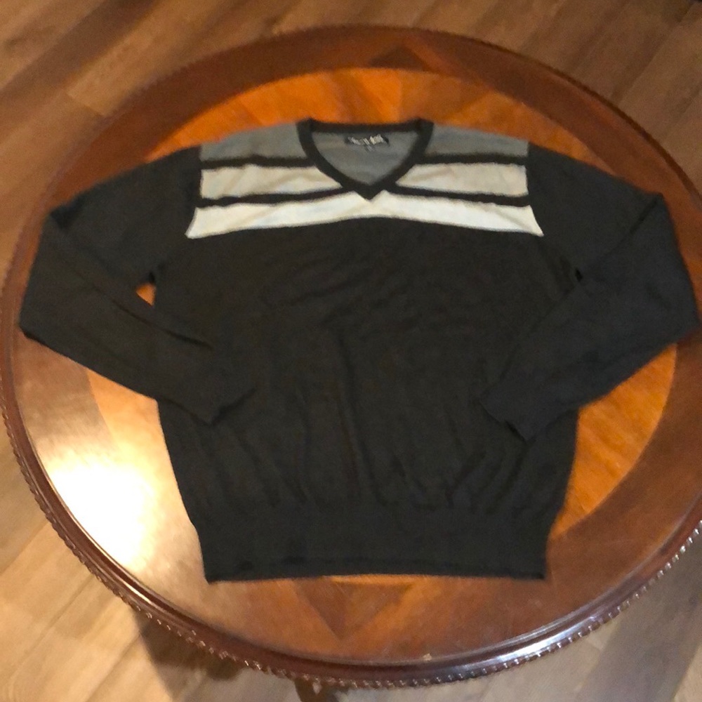 Travis Mathew Striped V Neck Sweater Large